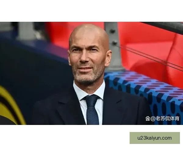 齐达内足球贡献总结：战术大师与球员生涯的双重辉煌表现持续引人关注